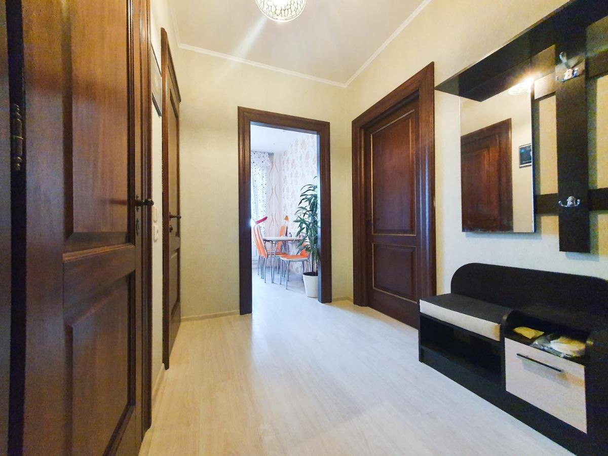 Aelita Apartment С Массажным Креслом Saint Petersburg Luaran gambar